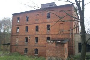 Pozostałość dużego młyna w Babalicach postawionego na miejscu dawnej papierni po tym, jak papiernia spłonęła - zdjęcie dzięki uprzejmości p. Mariana Nowaka